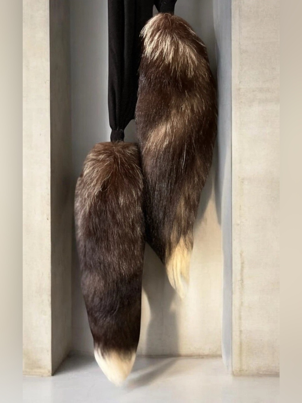 Vintage Silver Fox Tail Scarf Deco Noir Romantic Elegance Mid Century Luxury 90”